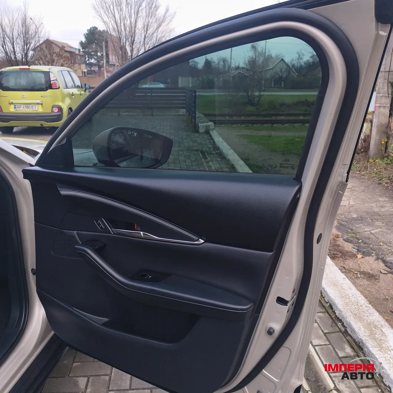 Mazda CX-30 - фото 14