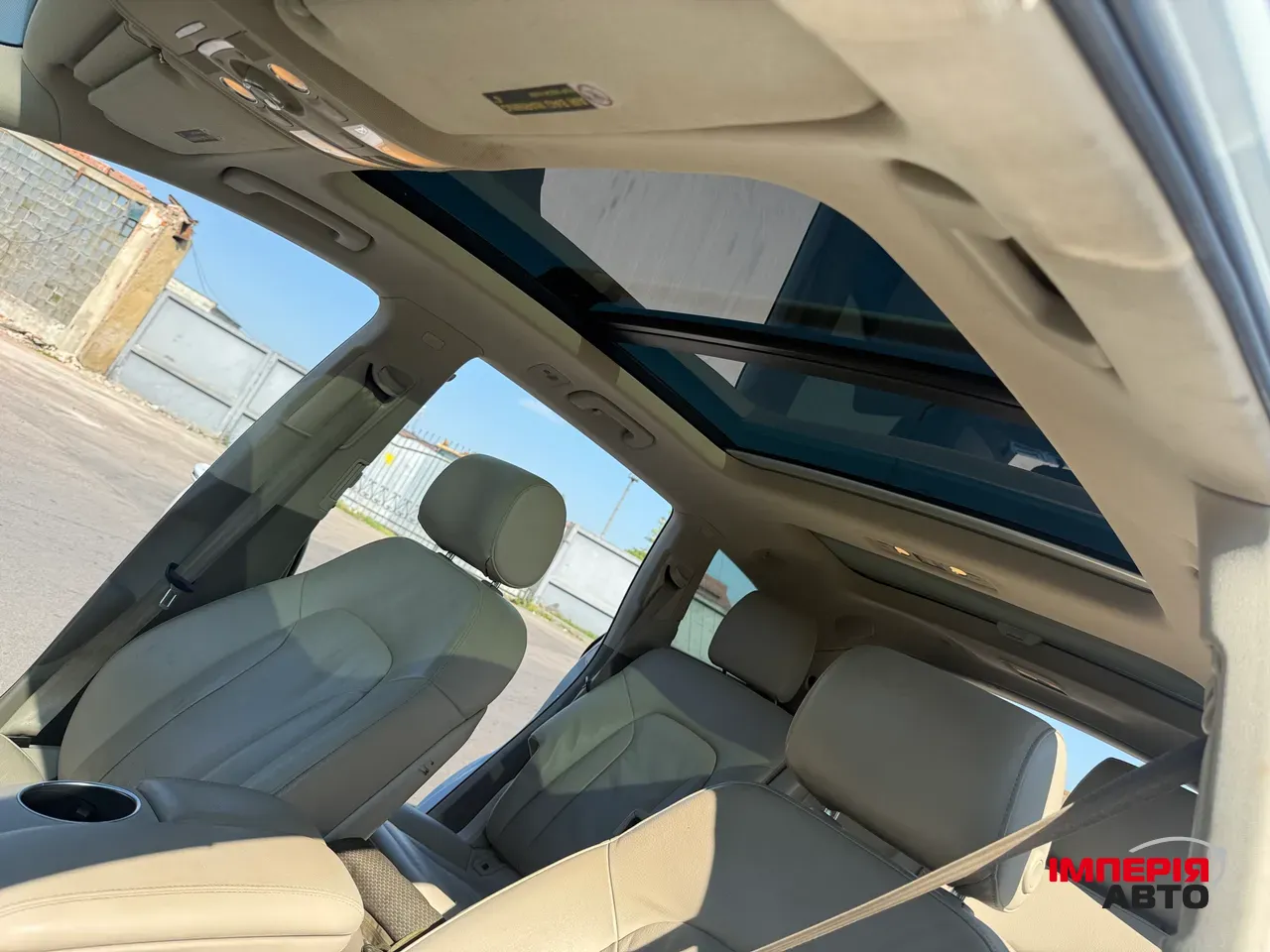 Audi Q7 - фото 11