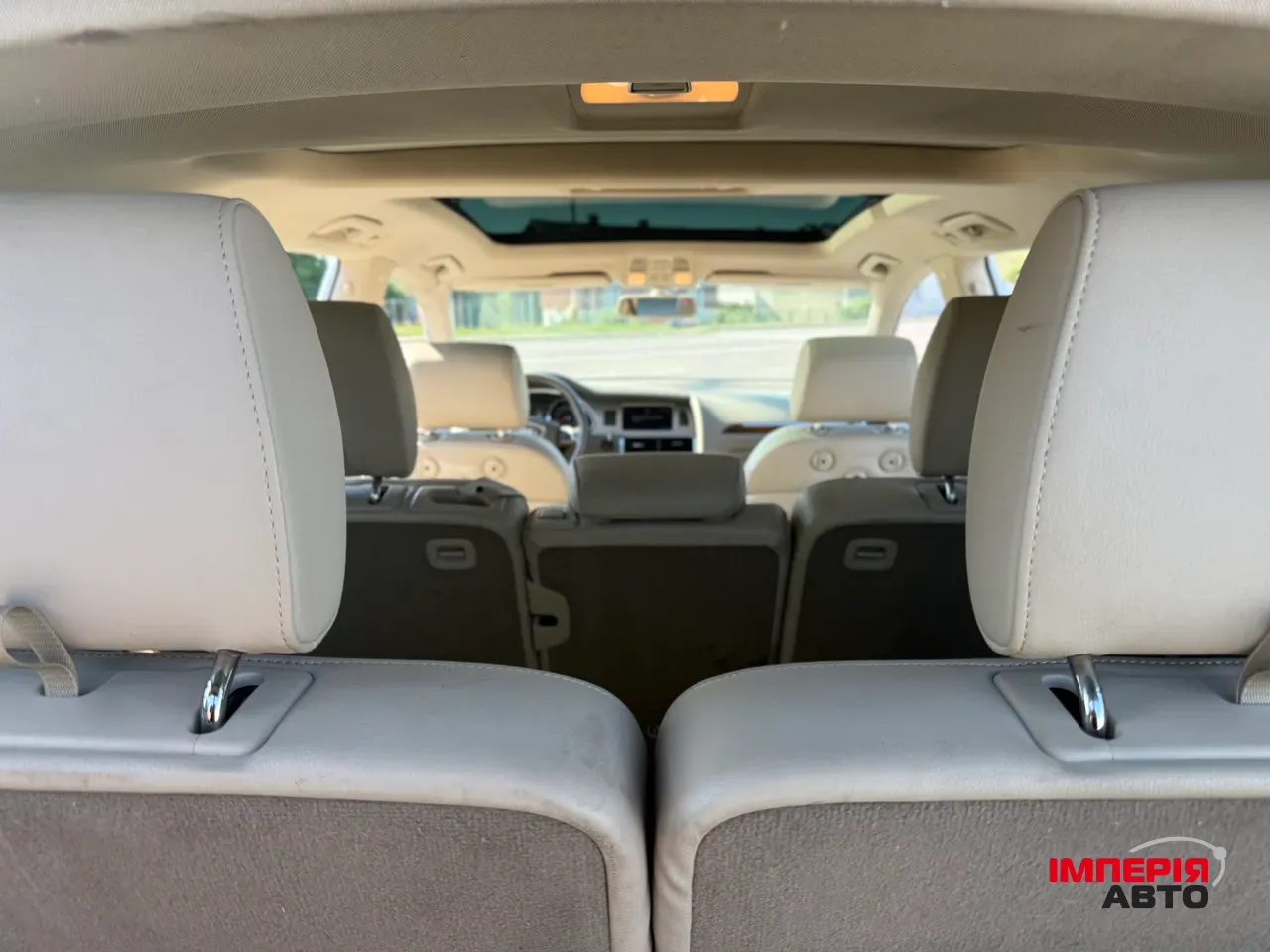 Audi Q7 - фото 14