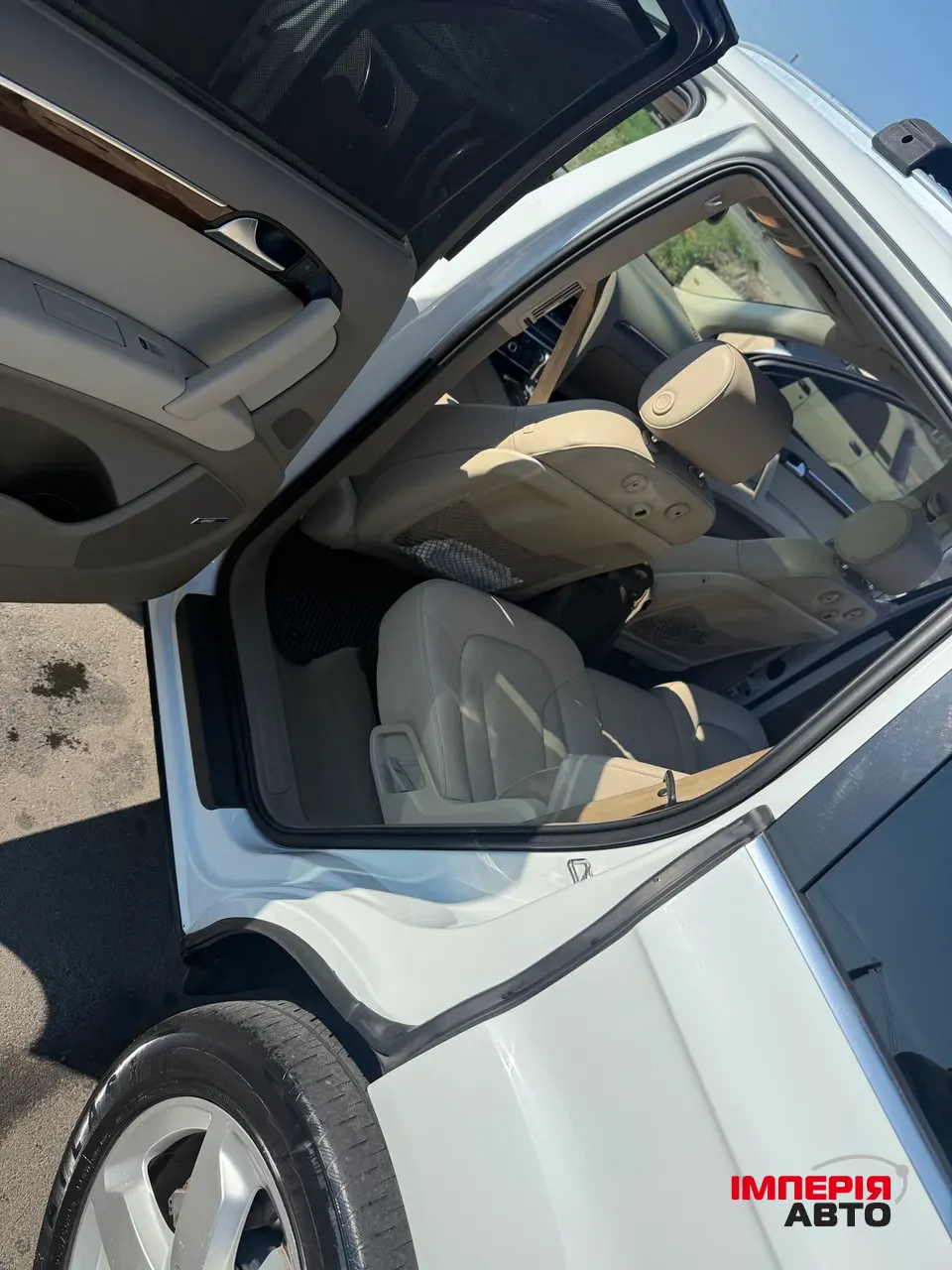 Audi Q7 - фото 13