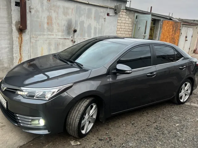 Toyota Corolla - фото 1