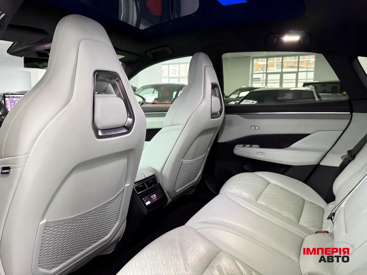 Zeekr 001 - фото 8