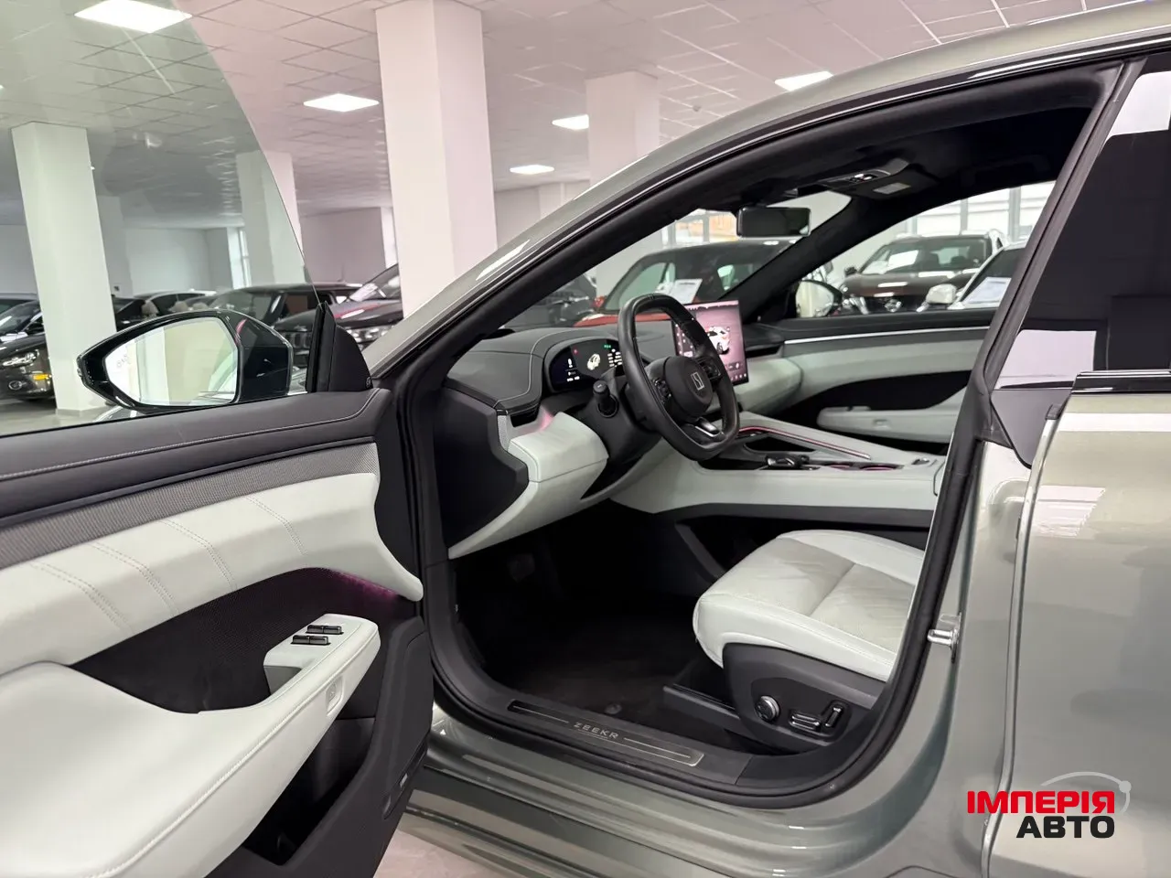 Zeekr 001 - фото 5