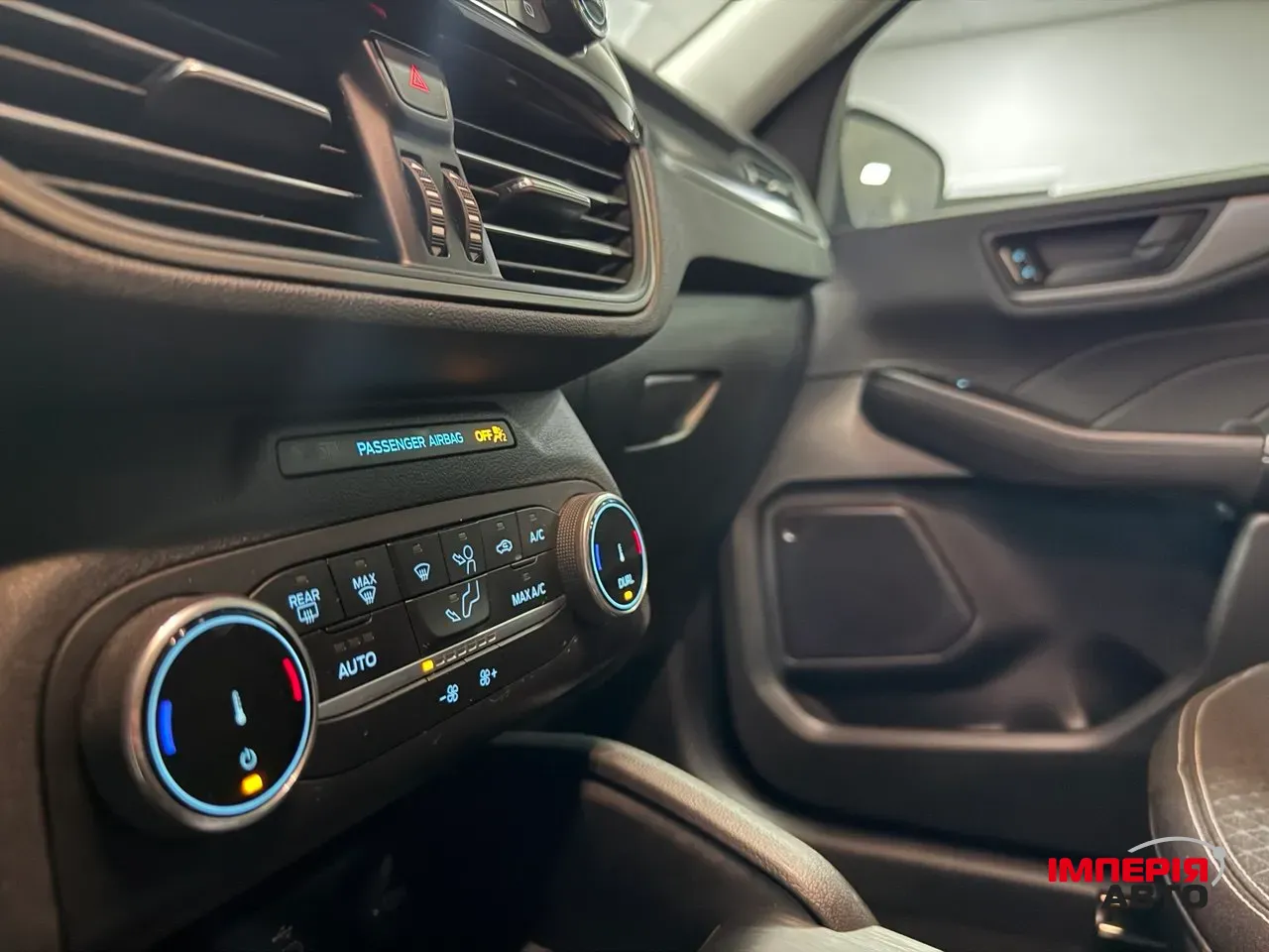 Ford Escape - фото 22