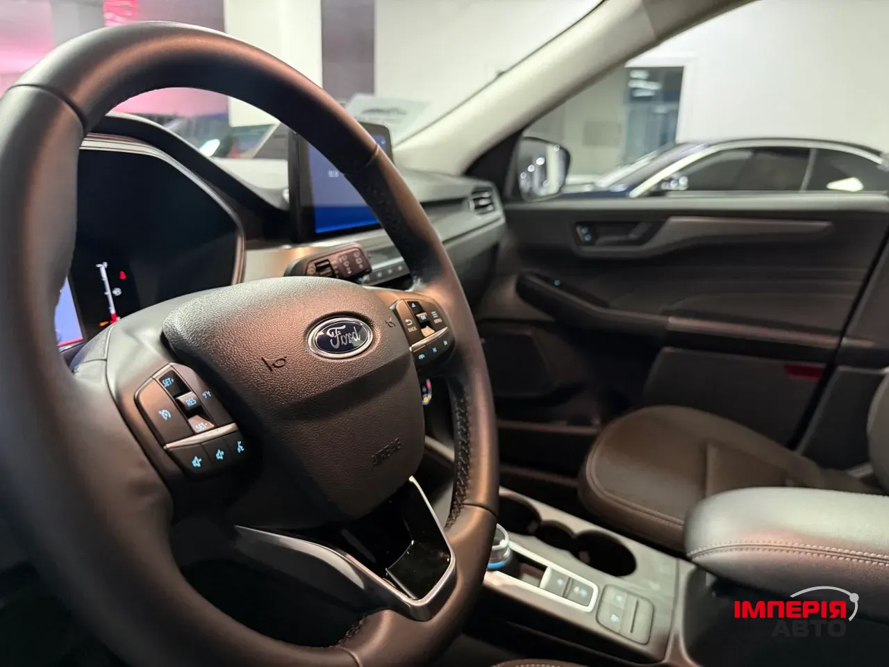 Ford Escape - фото 15