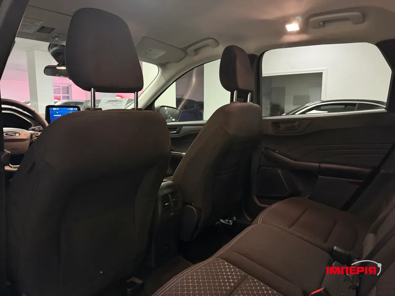 Ford Escape - фото 8