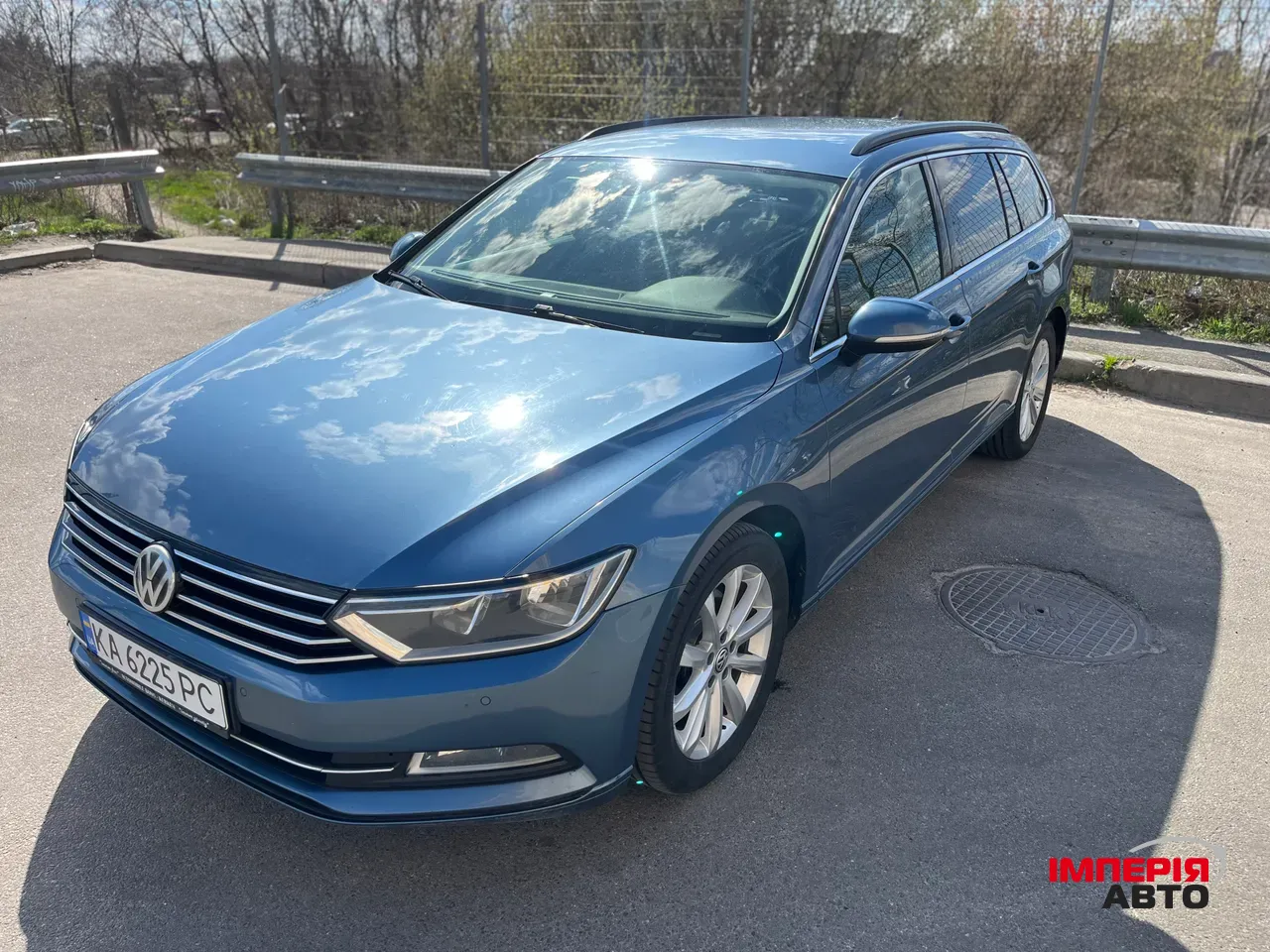 Volkswagen Passat - фото 12