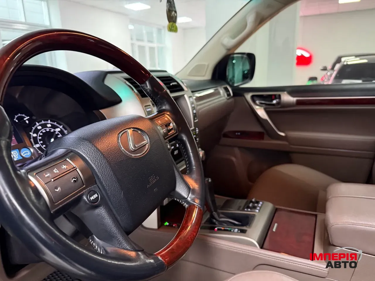 Lexus GX - фото 4