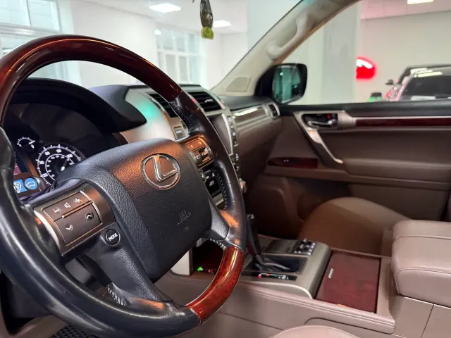 Lexus GX - фото 4