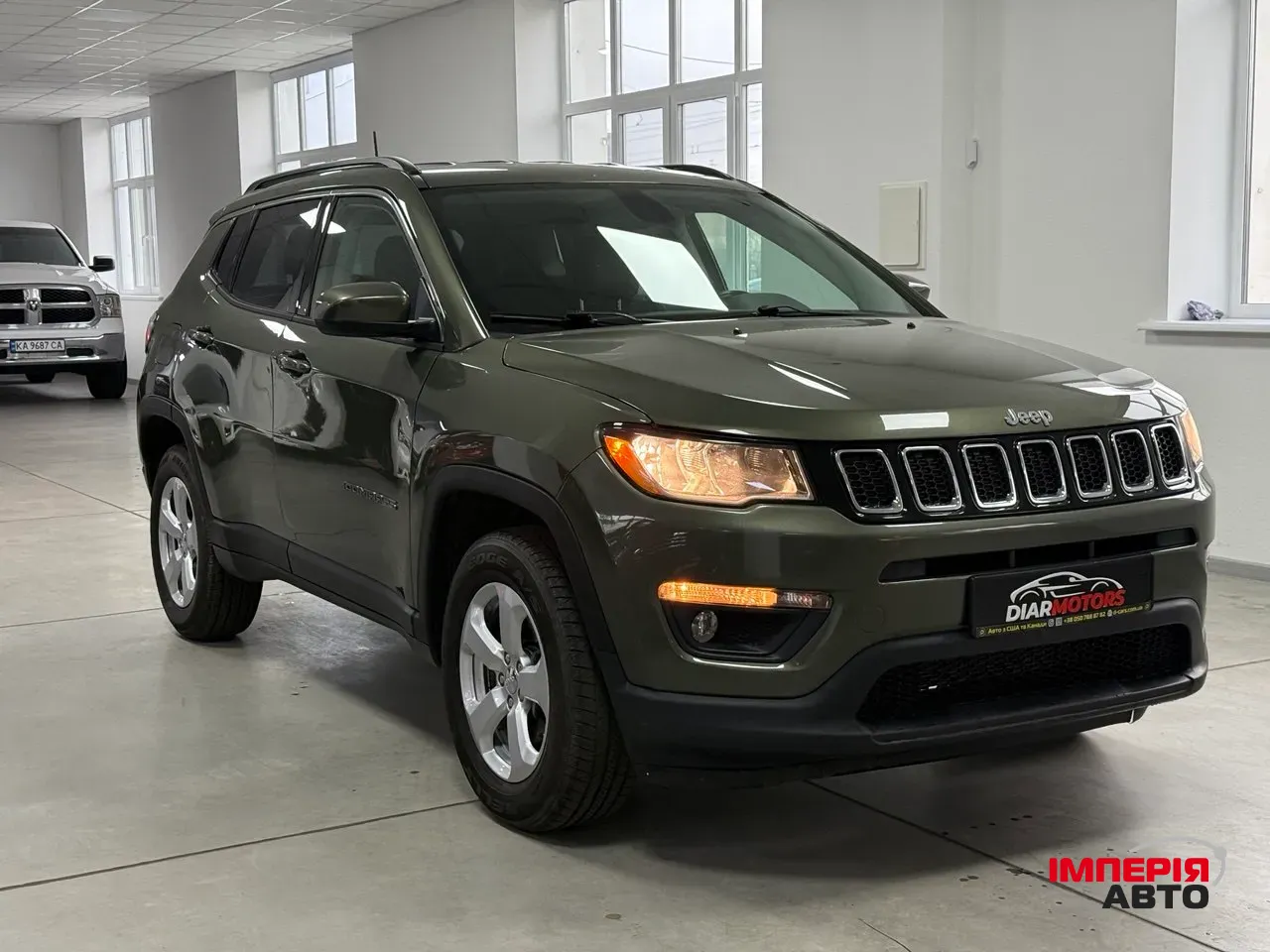 Jeep Compass - фото 2