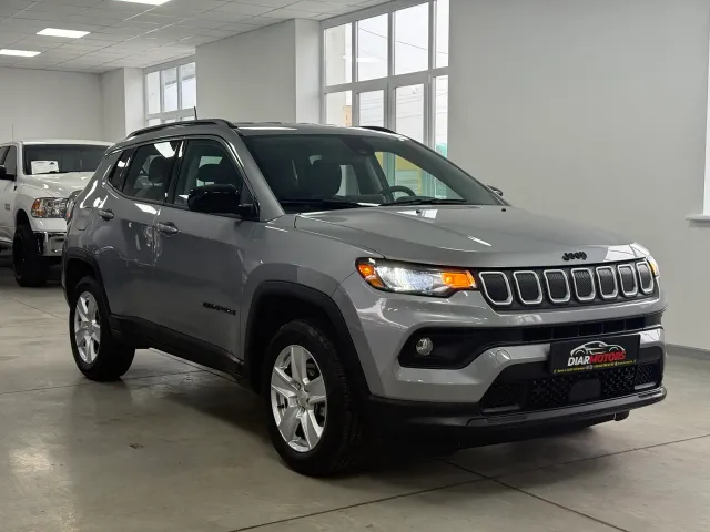 Jeep Compass - фото 1