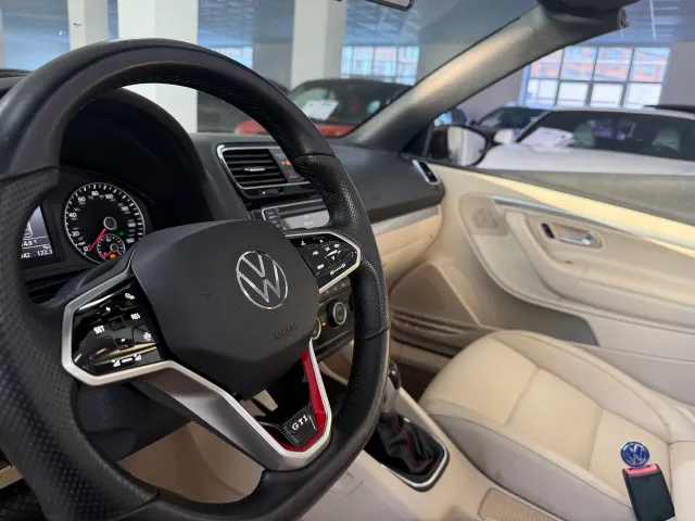 Volkswagen Eos - фото 4