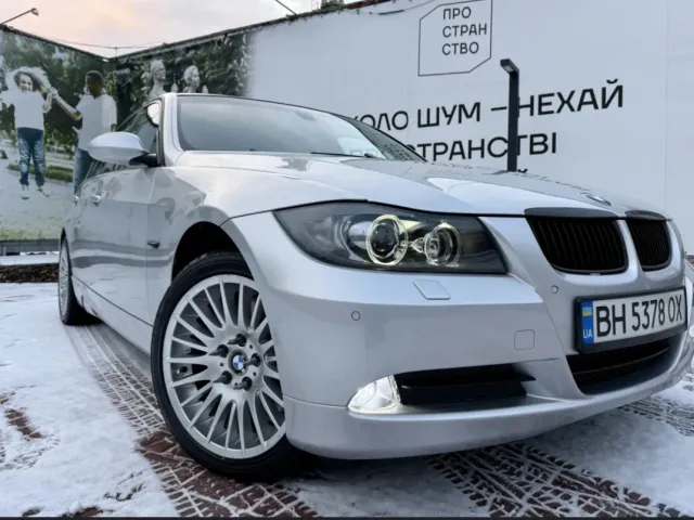 BMW 3 серії - фото 1