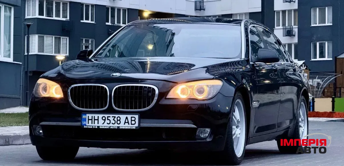 BMW 7 серії - фото 2