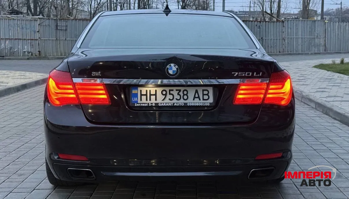 BMW 7 серії - фото 6