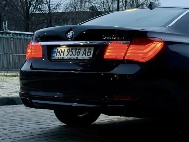 BMW 7 серії - фото 5