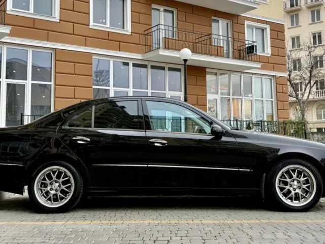 Mercedes-Benz E-Класс - фото 3