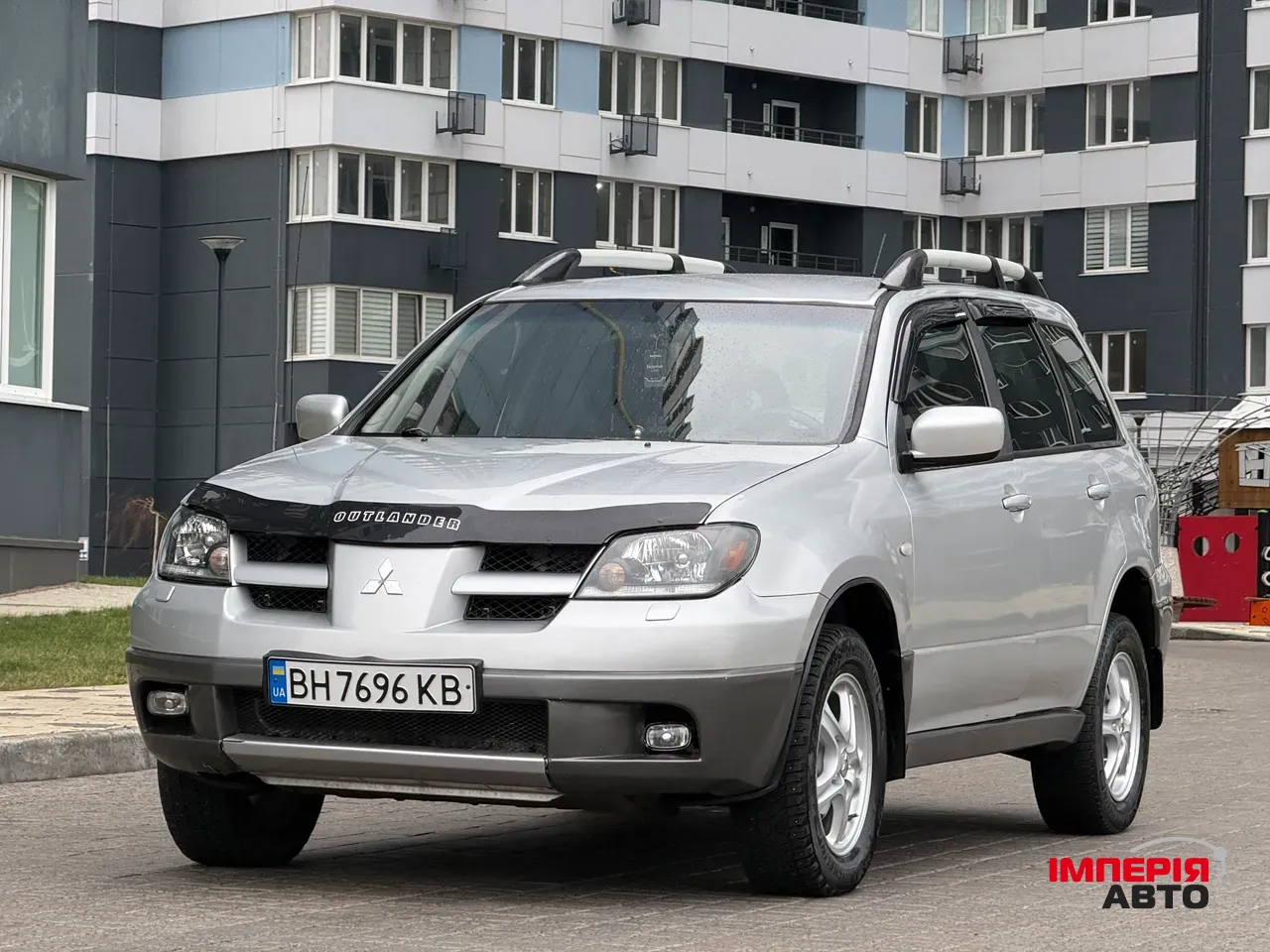 Mitsubishi Outlander - фото 4