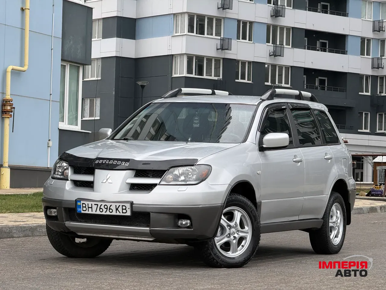 Mitsubishi Outlander - фото 12