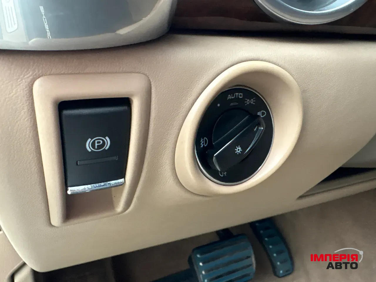 Porsche Cayenne - фото 17