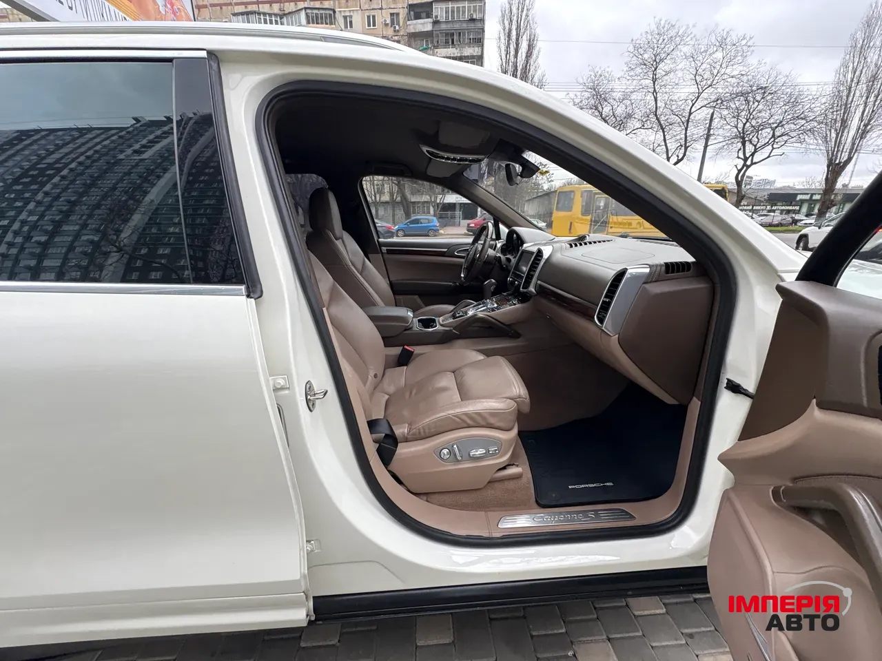 Porsche Cayenne - фото 19