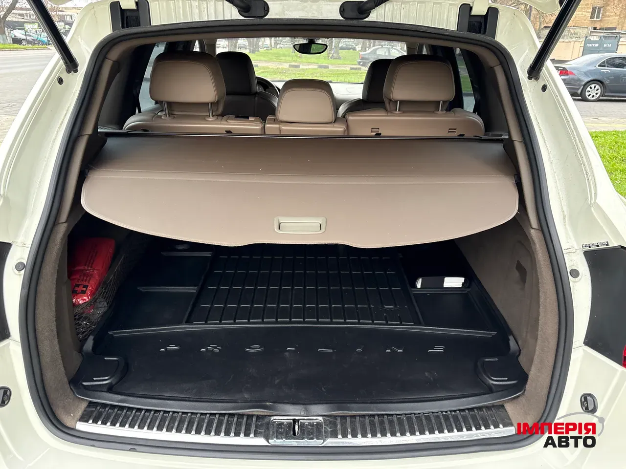 Porsche Cayenne - фото 30