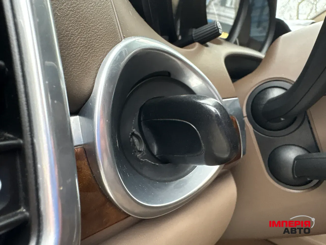 Porsche Cayenne - фото 16