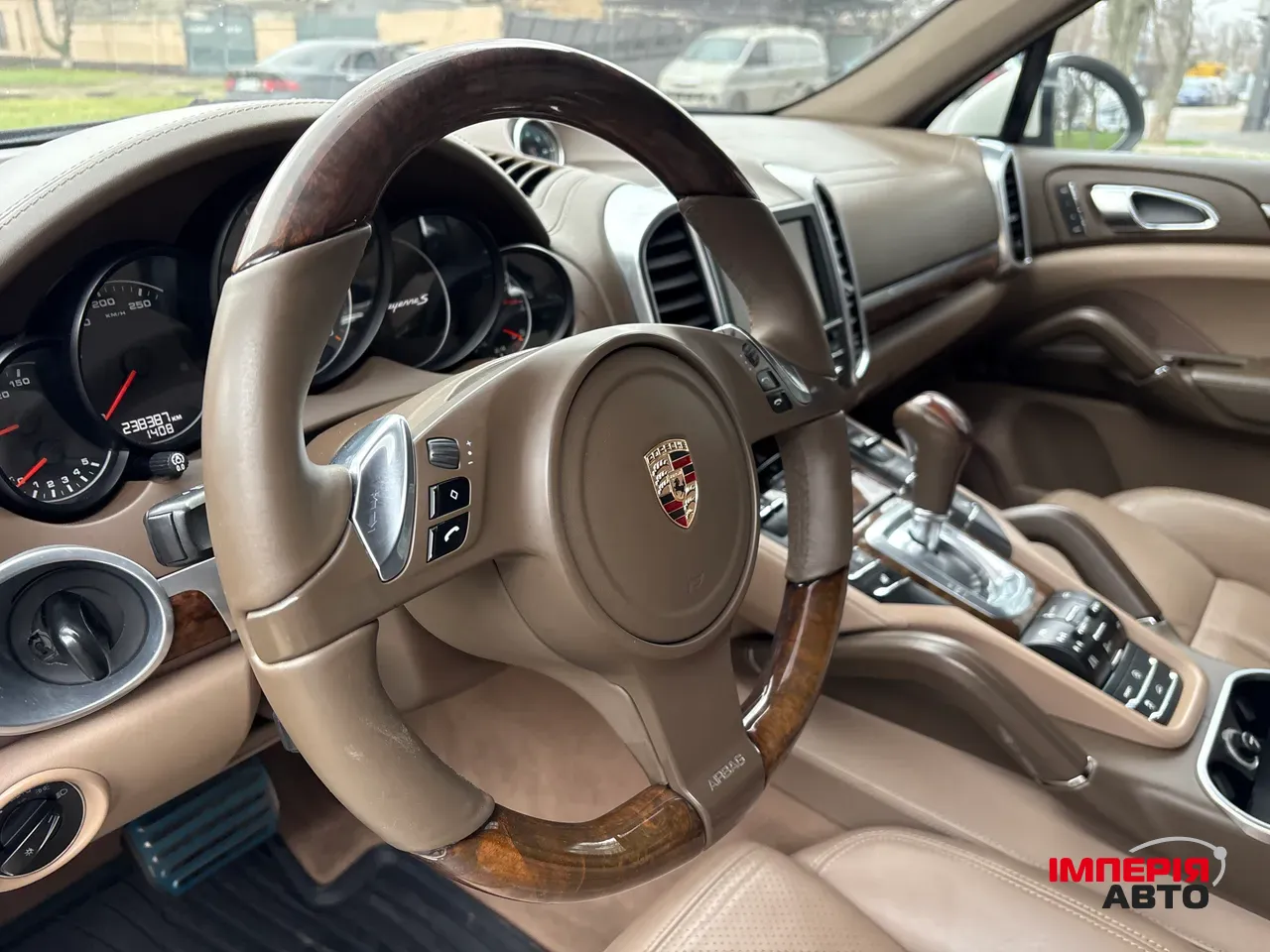 Porsche Cayenne - фото 14