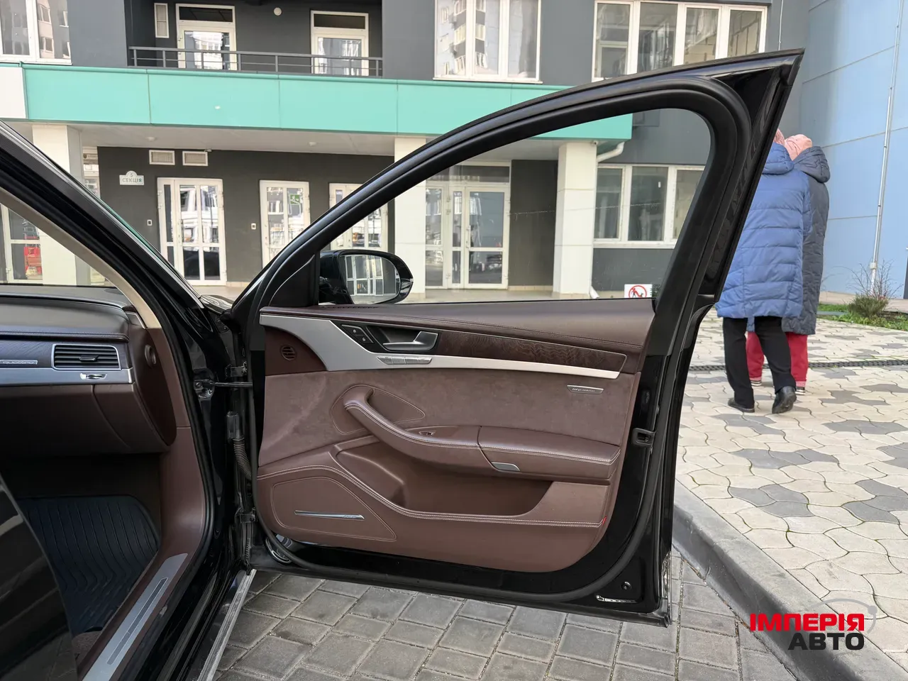 Audi A8 - фото 31