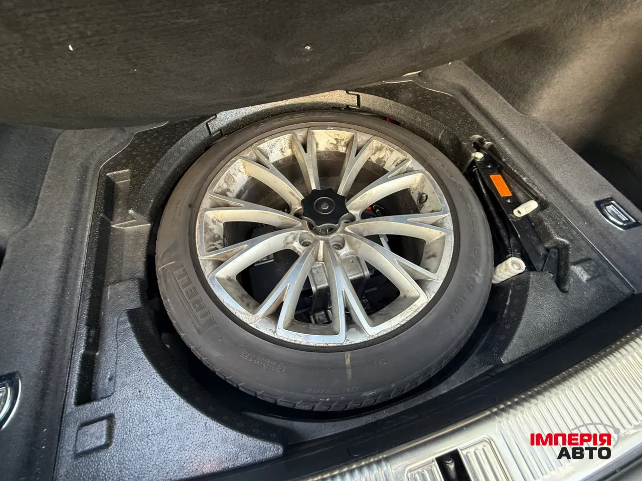 Audi A8 - фото 69