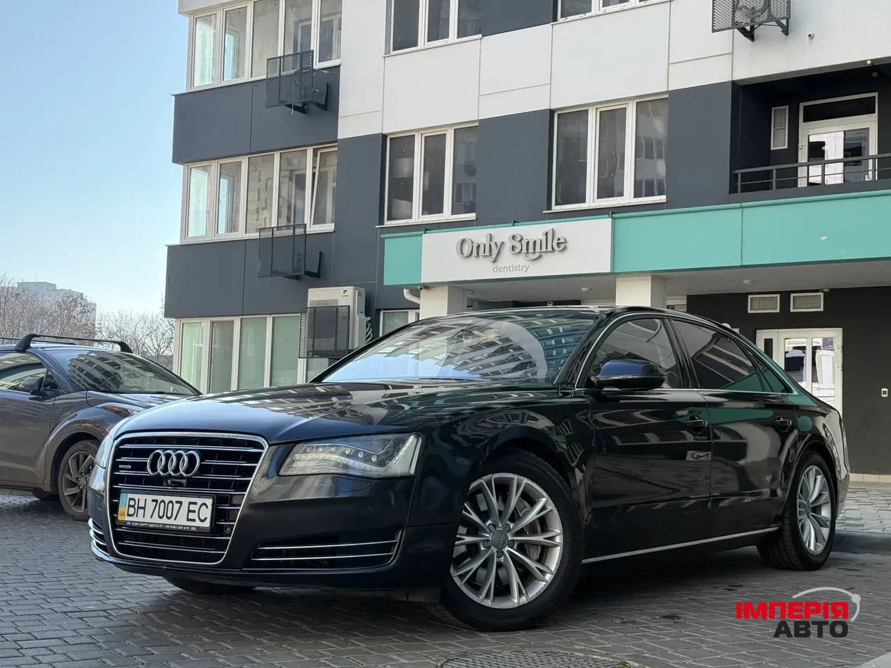 Audi A8 - фото 3