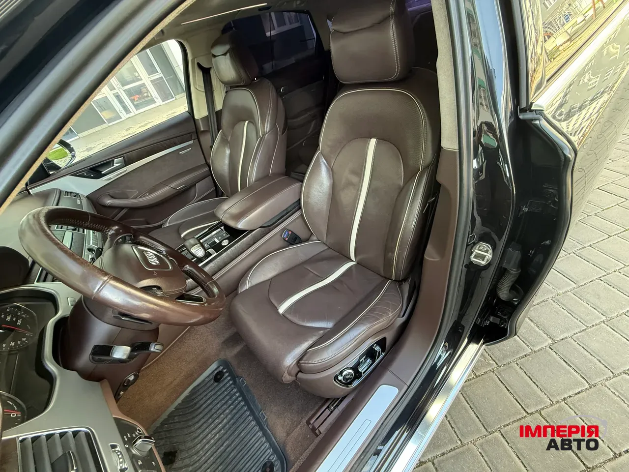 Audi A8 - фото 22