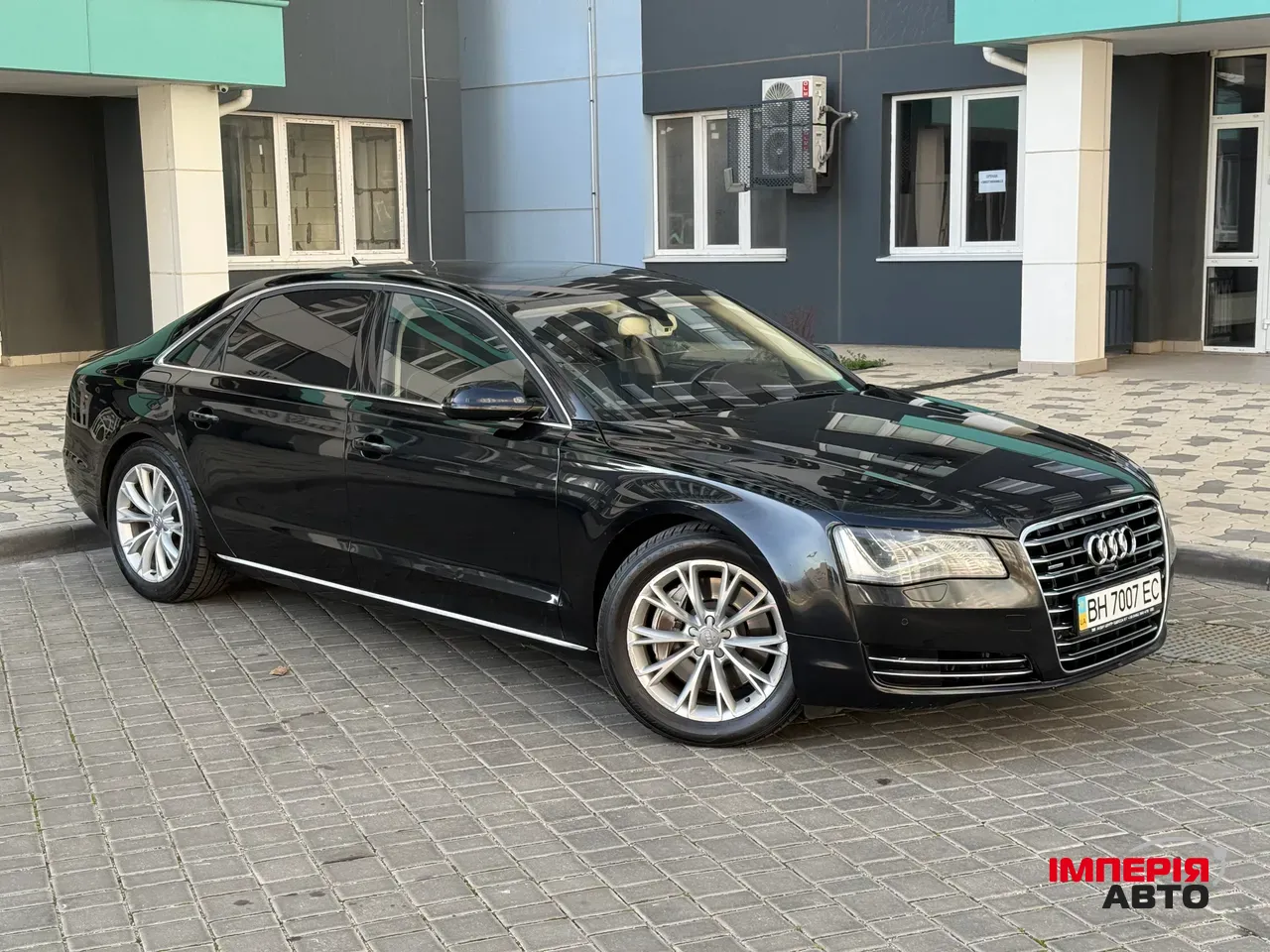 Audi A8 - фото 11