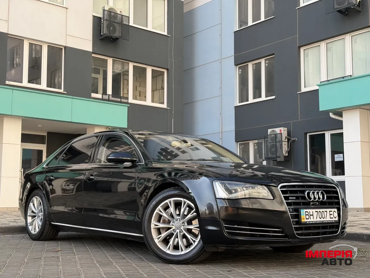 Audi A8 - фото 7