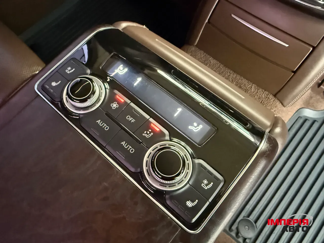 Audi A8 - фото 60