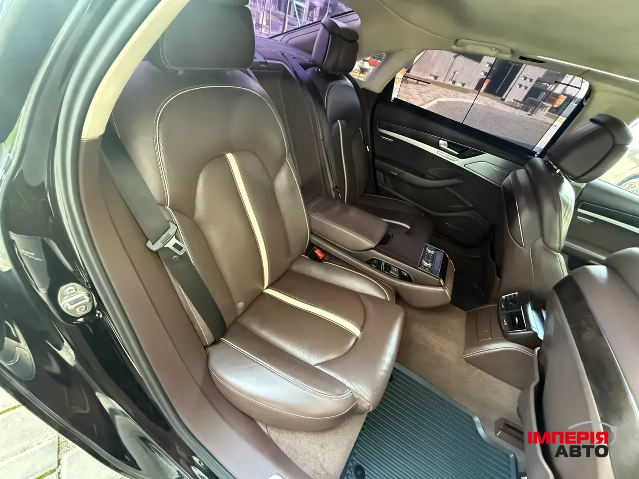 Audi A8 - фото 57