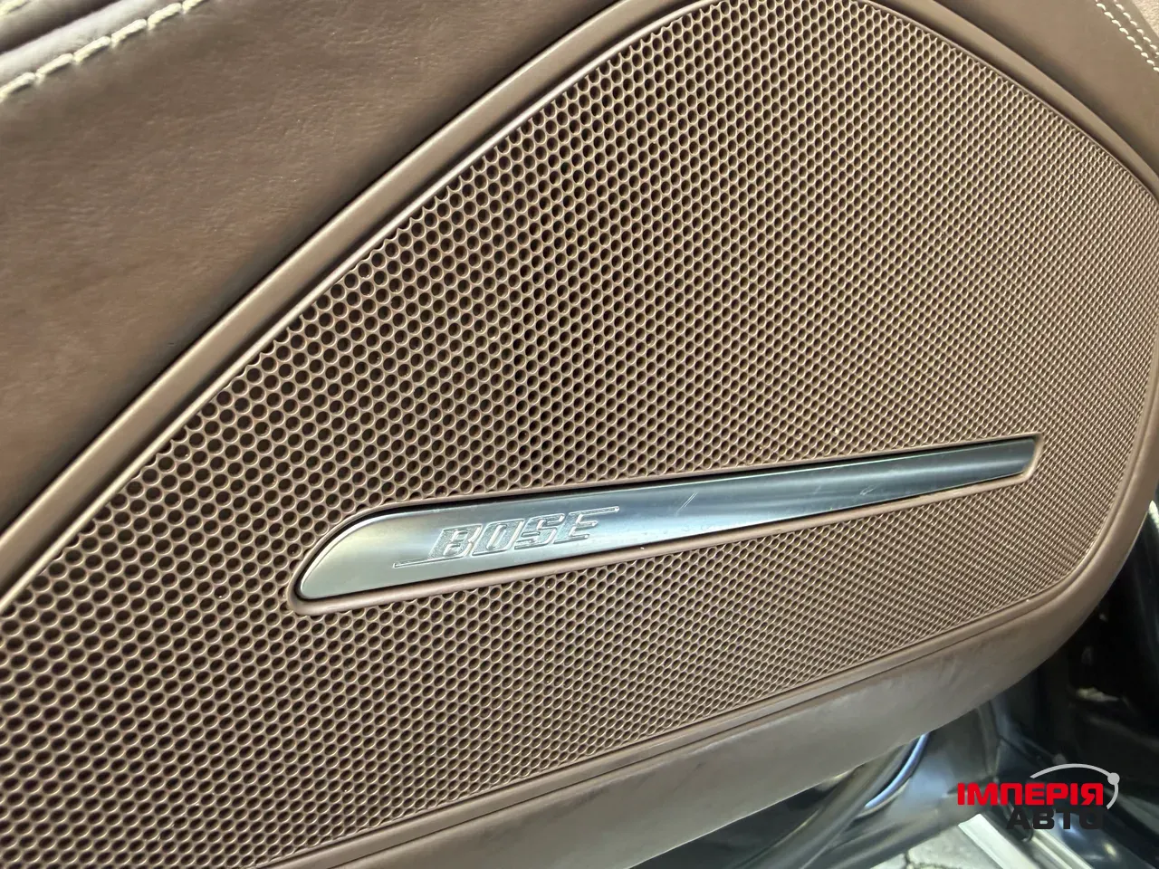 Audi A8 - фото 19