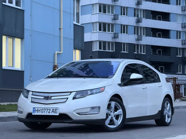 Chevrolet Volt - фото 1
