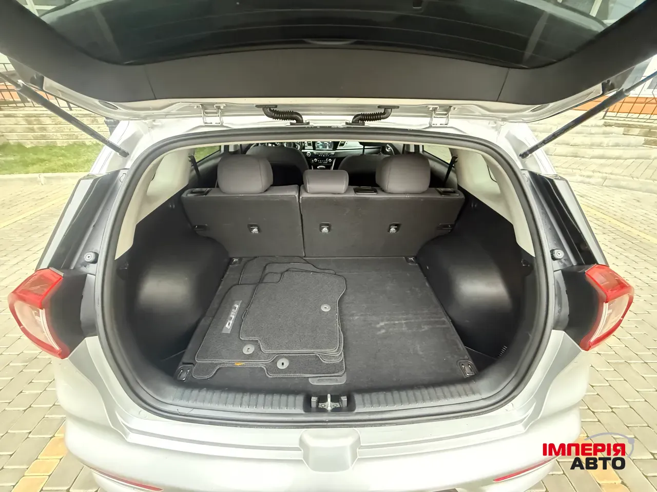 Kia Niro - фото 34