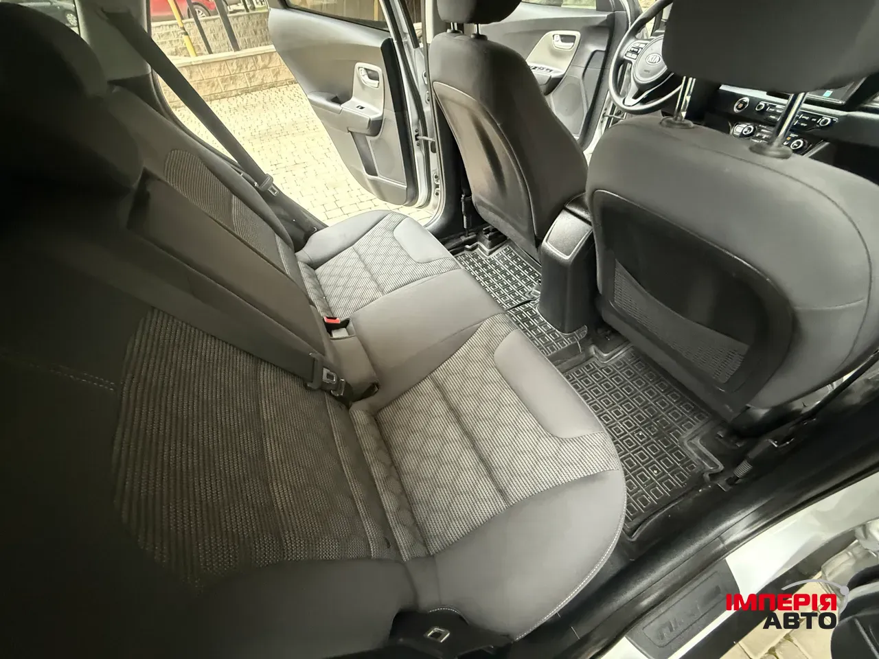 Kia Niro - фото 37