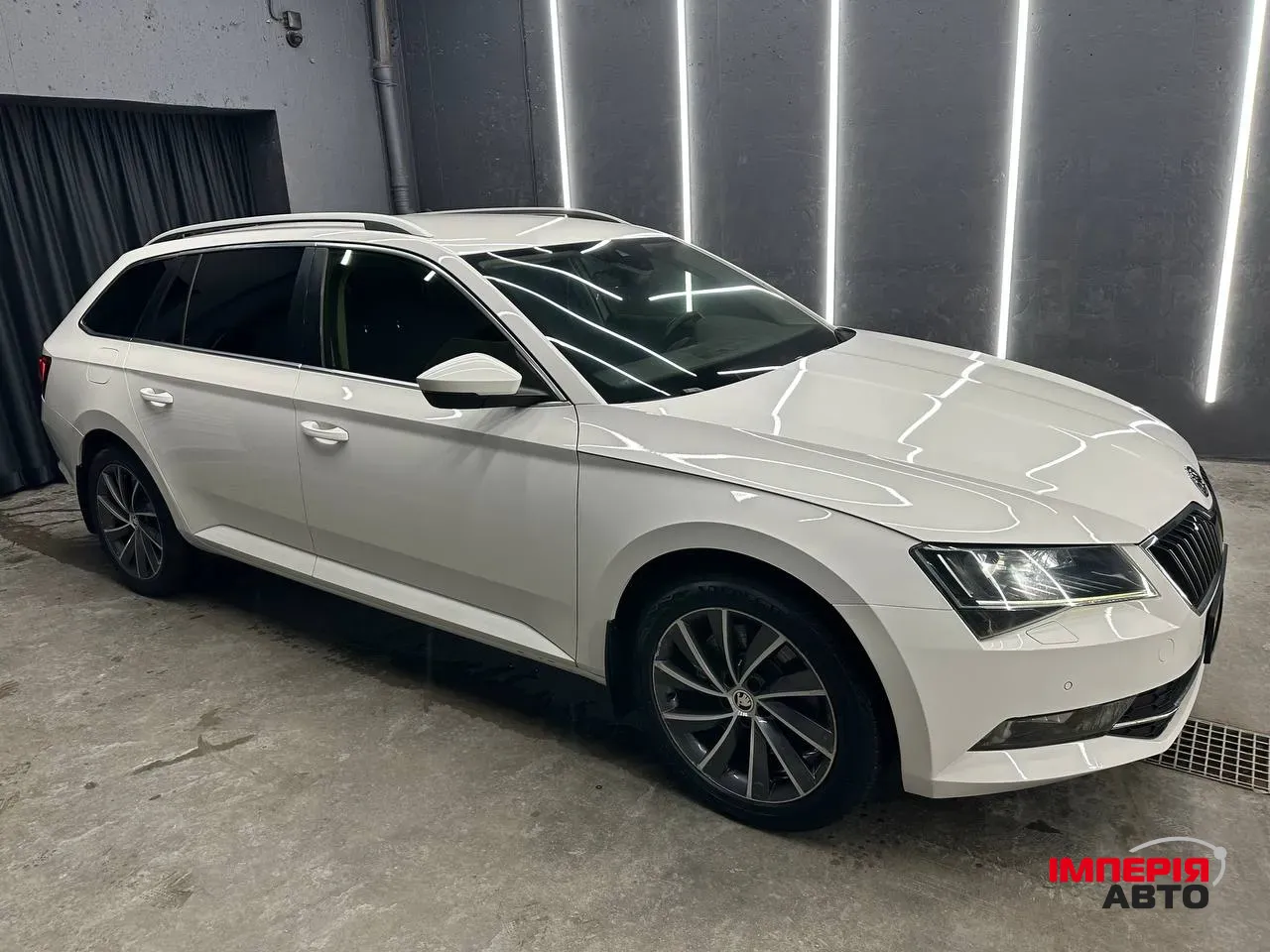 Skoda Superb - фото 7