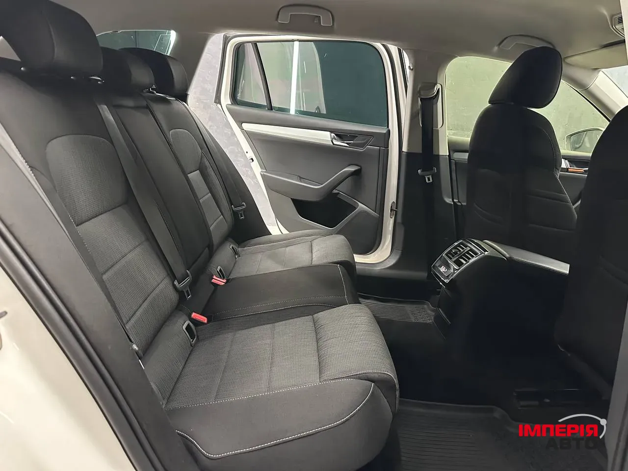 Skoda Superb - фото 14