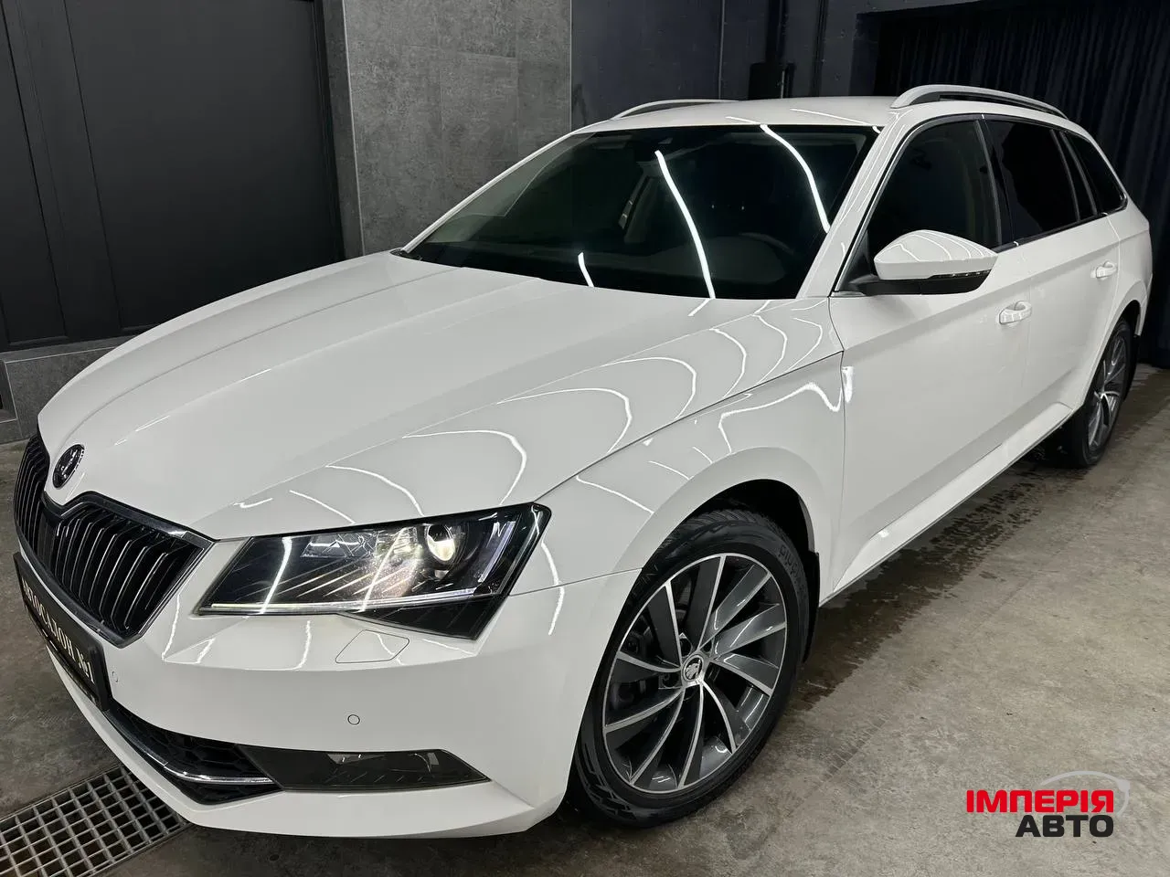 Skoda Superb - фото 1