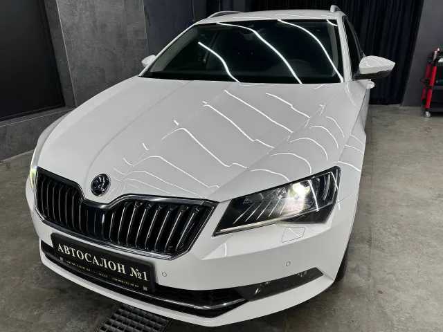 Skoda Superb - фото 2