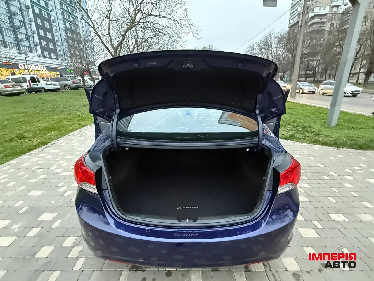 Hyundai Elantra - фото 37