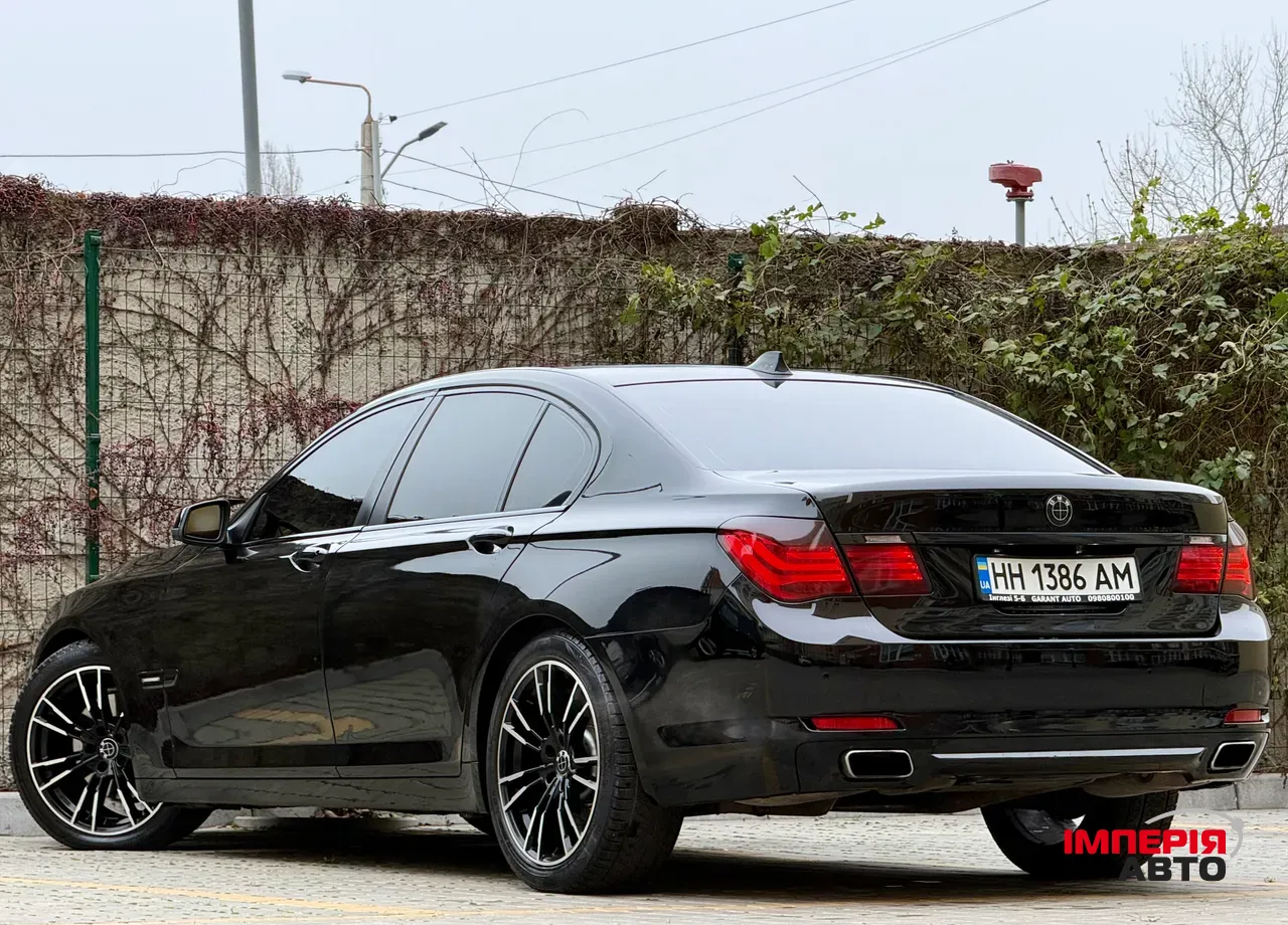 BMW 7 серії - фото 28