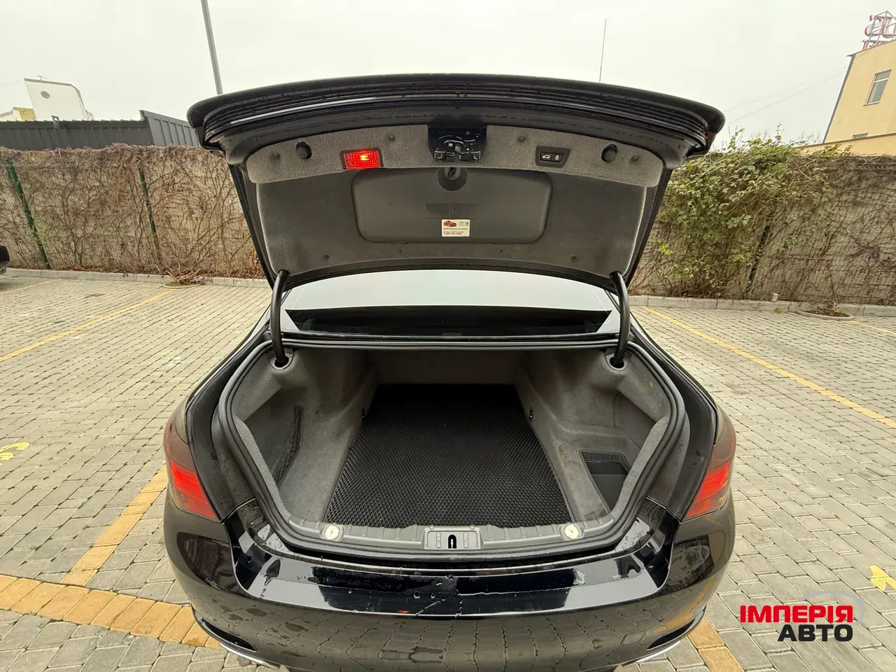 BMW 7 серії - фото 35