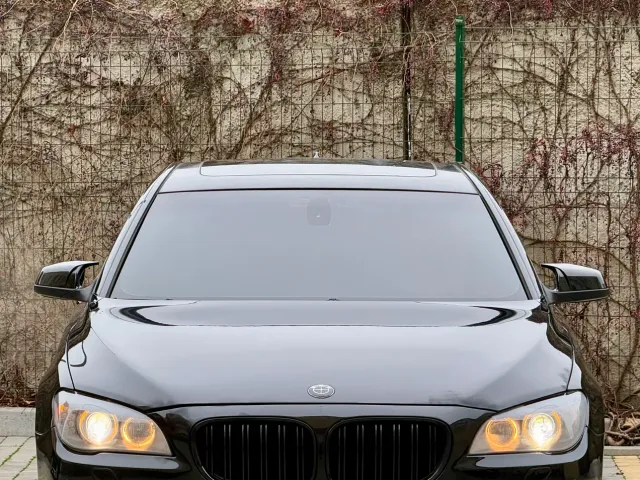 BMW 7 серії - фото 5