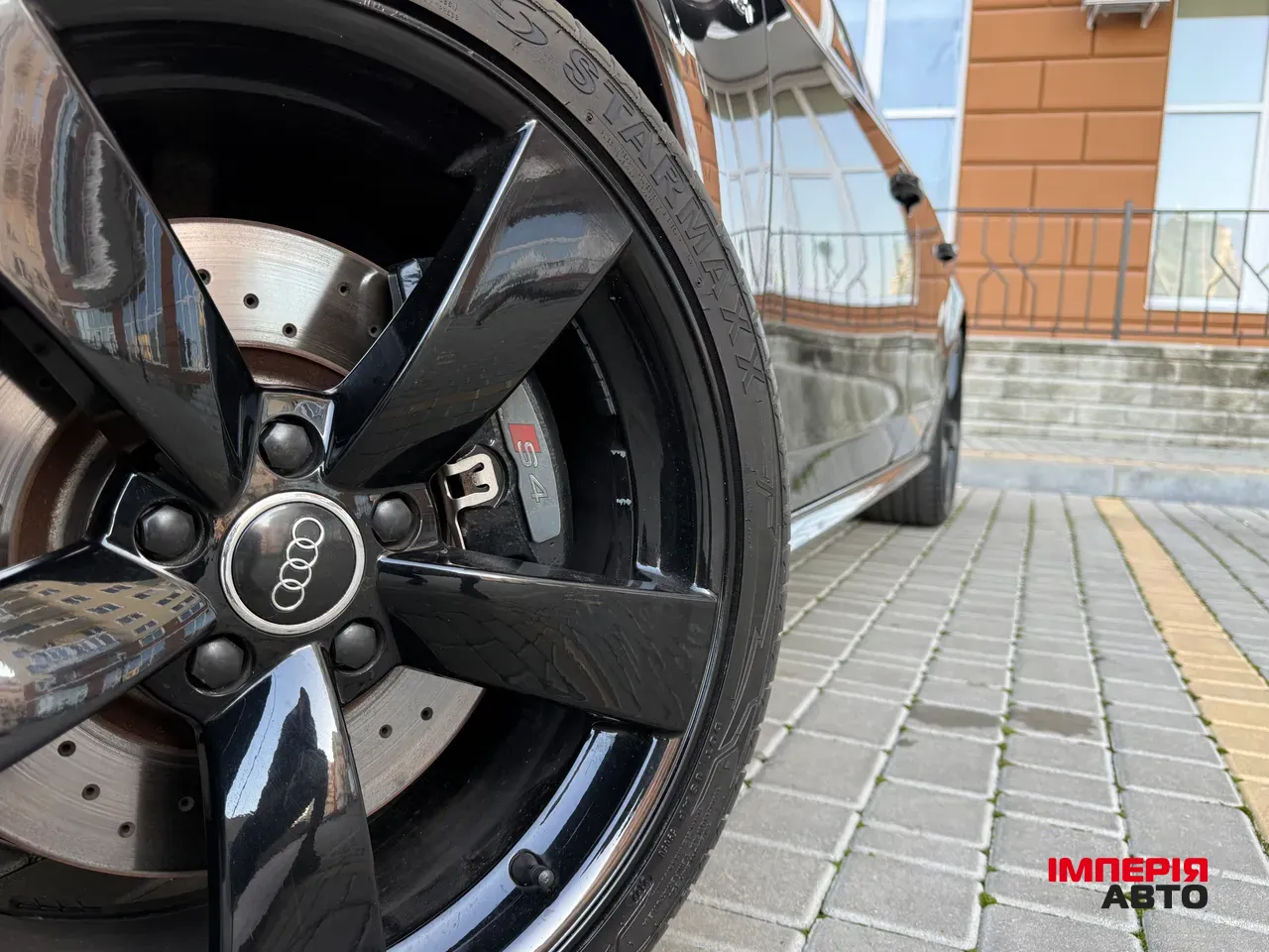 Audi S4 - фото 11