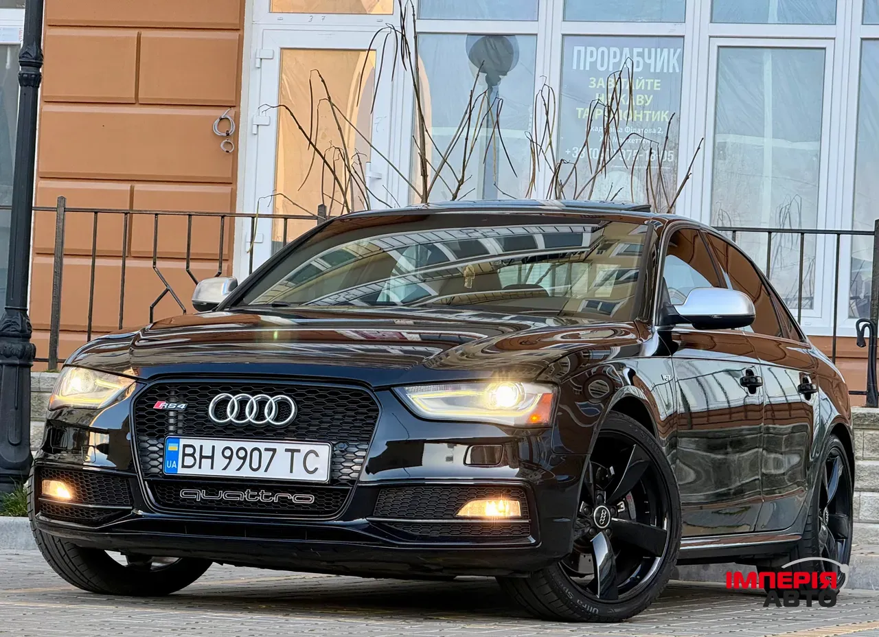 Audi S4 - фото 1